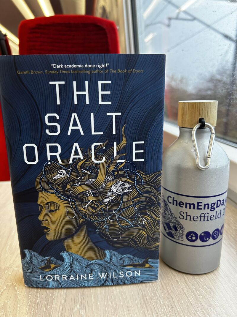 Image for the Tweet beginning: Happiness is a train journey